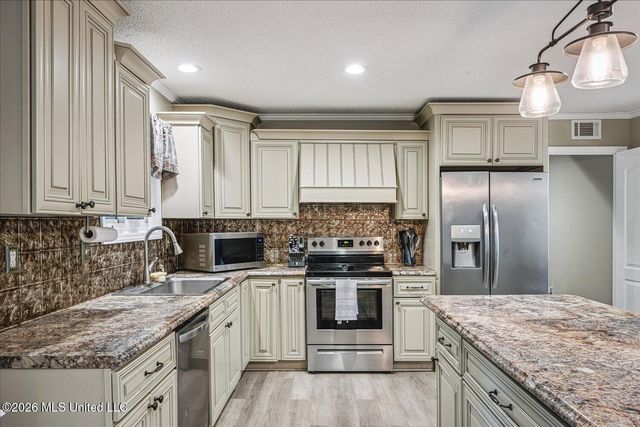 9350 College Road, Olive Branch, MS 38654