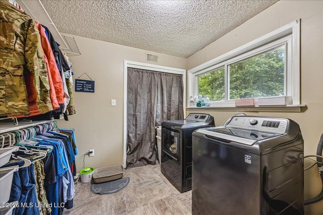 9350 College Road, Olive Branch, MS 38654