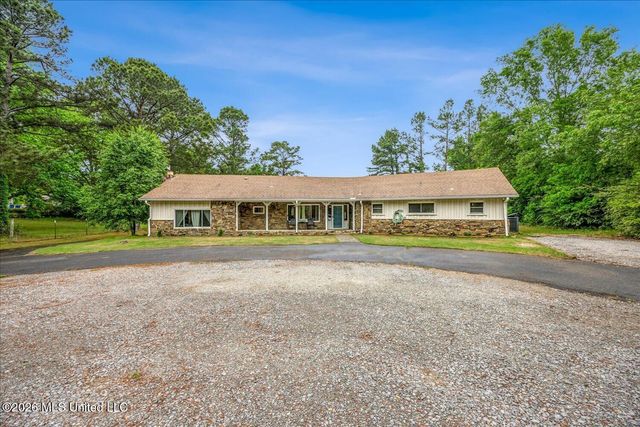 9350 College Road, Olive Branch, MS 38654