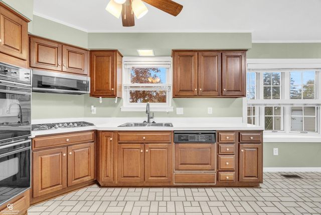 925 Whiting Street, Saint Clair, MI 48079