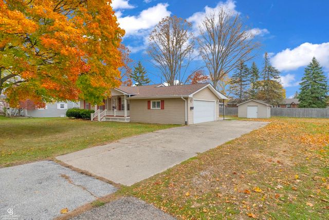 925 Whiting Street, Saint Clair, MI 48079