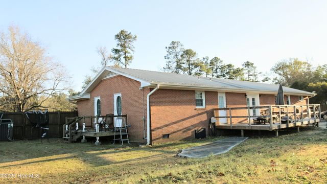 2793 Neils Eddy Road, Riegelwood, NC 28456