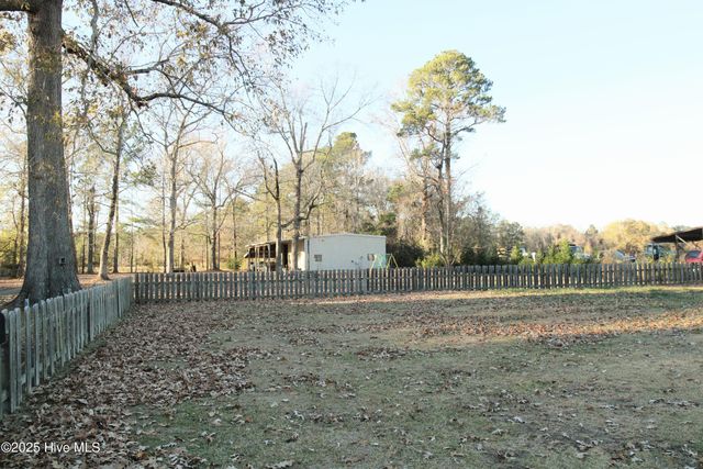 2793 Neils Eddy Road, Riegelwood, NC 28456