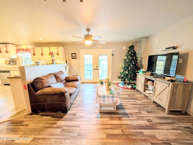 2793 Neils Eddy Road, Riegelwood, NC 28456