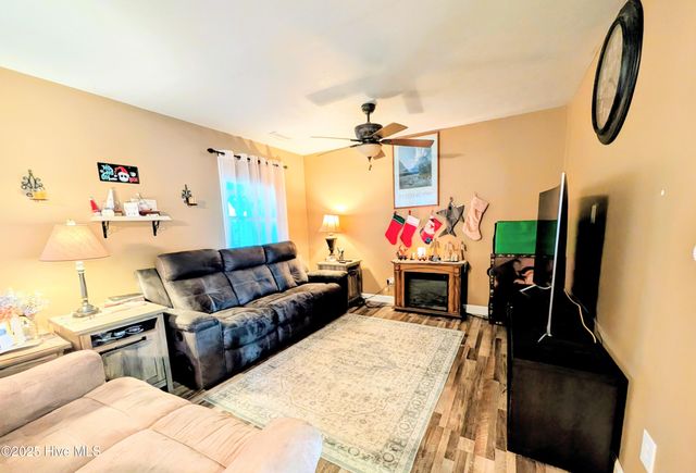 2793 Neils Eddy Road, Riegelwood, NC 28456