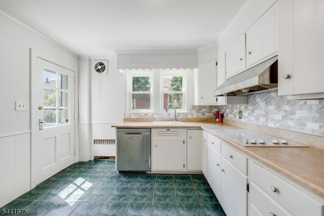 15 Pierson St, Bloomfield Twp., NJ 07003