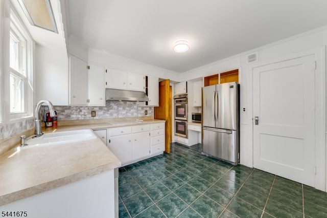 15 Pierson St, Bloomfield Twp., NJ 07003