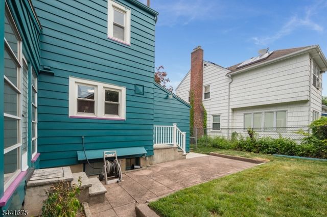 15 Pierson St, Bloomfield Twp., NJ 07003