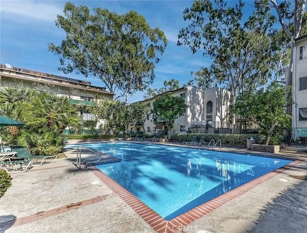 5460 White Oak Ave A318, Encino, CA 91316