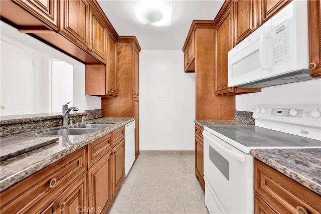 5460 White Oak Ave A318, Encino, CA 91316