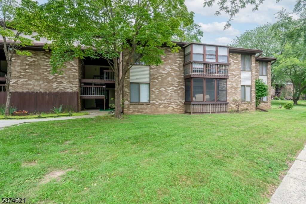 178 Amberly Dr K, Manalapan Twp., NJ 07726