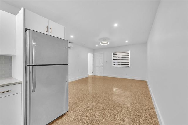5122 NE 19th Avenue 2, Fort Lauderdale, FL 33308