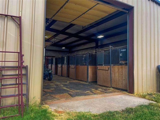 16100 W Britton Road, Yukon, OK 73099