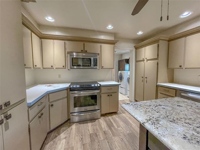 16100 W Britton Road, Yukon, OK 73099