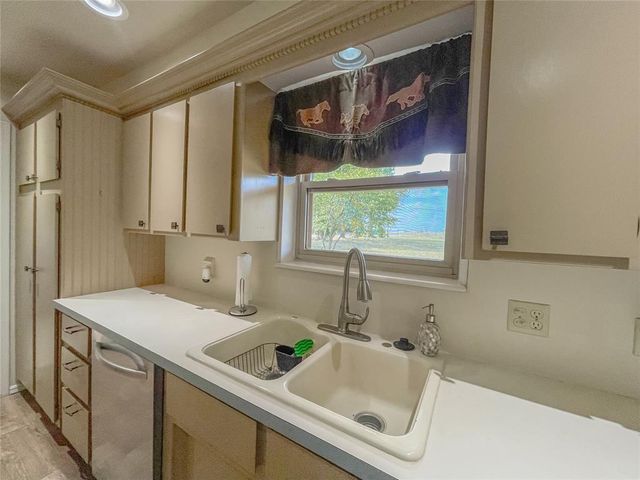 16100 W Britton Road, Yukon, OK 73099