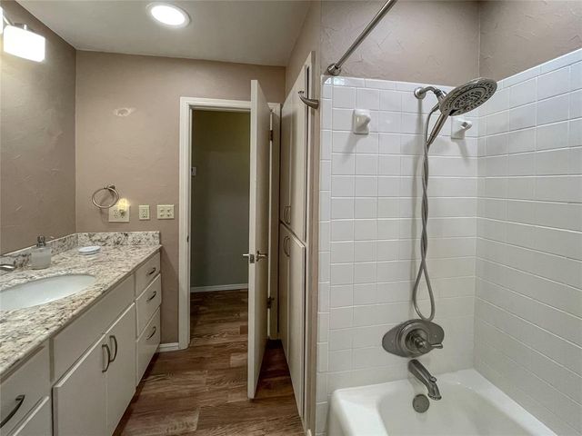 16100 W Britton Road, Yukon, OK 73099