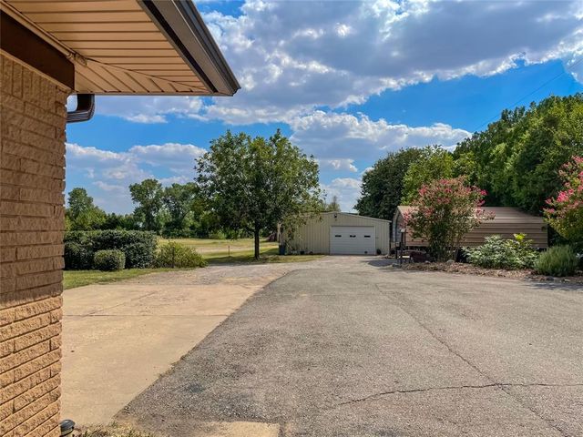 16100 W Britton Road, Yukon, OK 73099