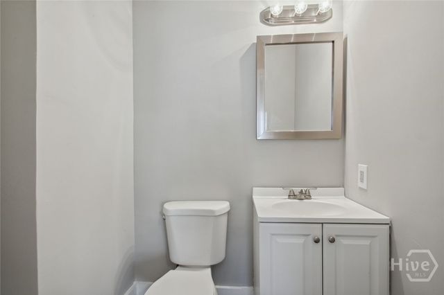 1002 W 44th Street, Savannah, GA 31405