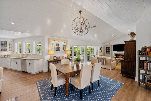 60 Colony Road, Jupiter Inlet Colony, FL 33469