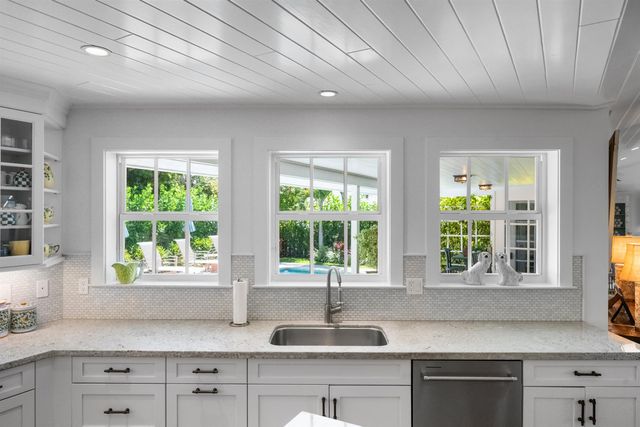 60 Colony Road, Jupiter Inlet Colony, FL 33469