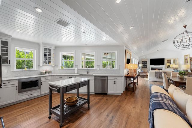 60 Colony Road, Jupiter Inlet Colony, FL 33469