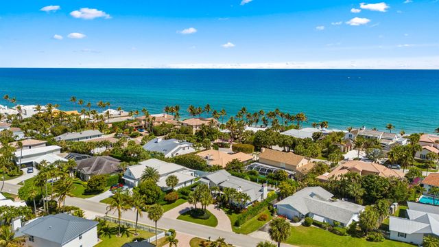 60 Colony Road, Jupiter Inlet Colony, FL 33469
