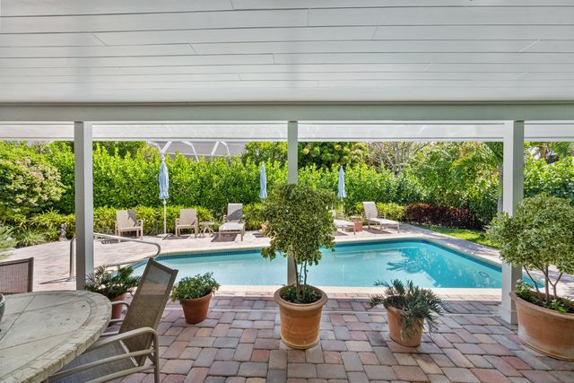 60 Colony Road, Jupiter Inlet Colony, FL 33469