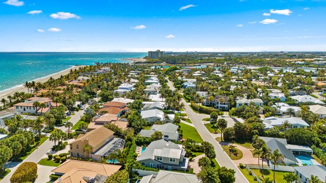60 Colony Road, Jupiter Inlet Colony, FL 33469