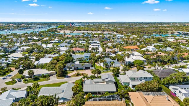 60 Colony Road, Jupiter Inlet Colony, FL 33469