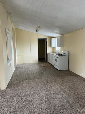 216 Eastern Avenue, Taft, CA 93268