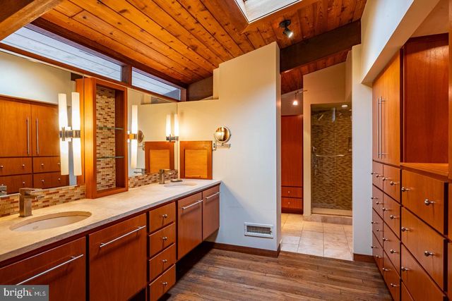 1047 IMPERIAL DR, Mohnton, PA 19540