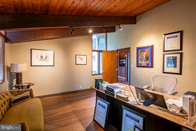 1047 IMPERIAL DR, Mohnton, PA 19540