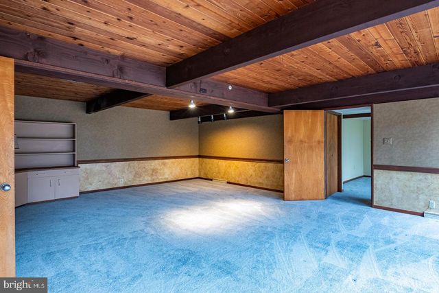 1047 IMPERIAL DR, Mohnton, PA 19540