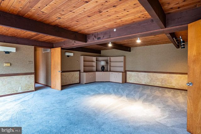 1047 IMPERIAL DR, Mohnton, PA 19540