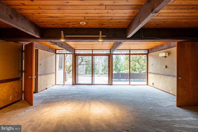 1047 IMPERIAL DR, Mohnton, PA 19540