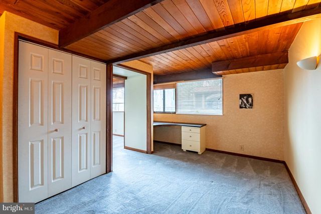 1047 IMPERIAL DR, Mohnton, PA 19540