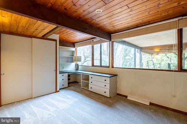 1047 IMPERIAL DR, Mohnton, PA 19540