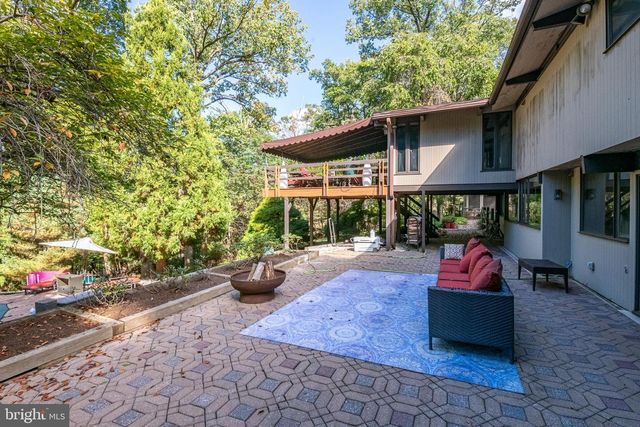 1047 IMPERIAL DR, Mohnton, PA 19540