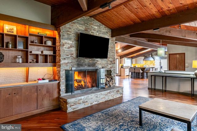 1047 IMPERIAL DR, Mohnton, PA 19540