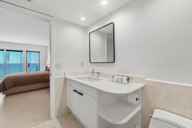 4301 N Ocean Boulevard 804, Boca Raton, FL 33431