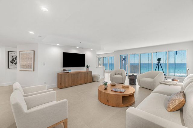 4301 N Ocean Boulevard 804, Boca Raton, FL 33431