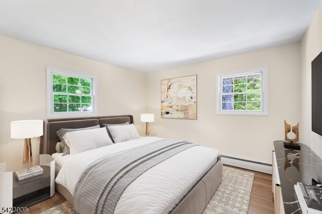 17 Elm St, Stanhope Boro, NJ 07874