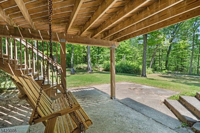 17 Elm St, Stanhope Boro, NJ 07874