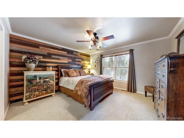 909 Tallaqua Dr, Grand Lake, CO 80447