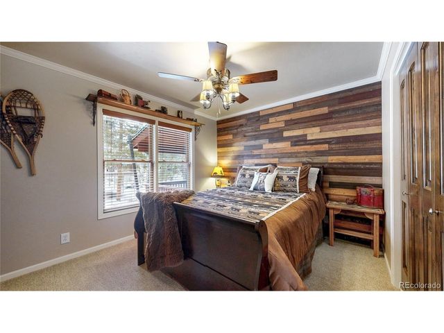 909 Tallaqua Dr, Grand Lake, CO 80447