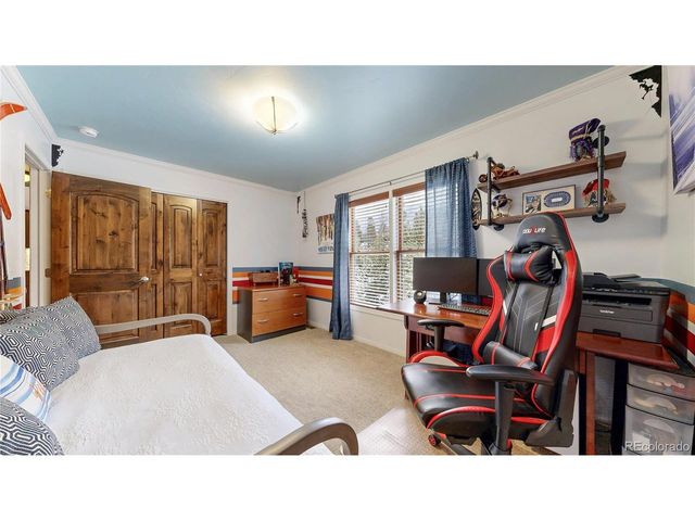 909 Tallaqua Dr, Grand Lake, CO 80447