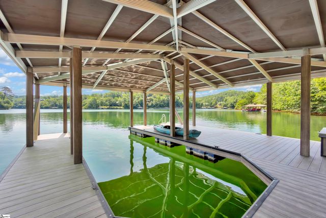 246 Long Ridge Road, Sunset, SC 29685