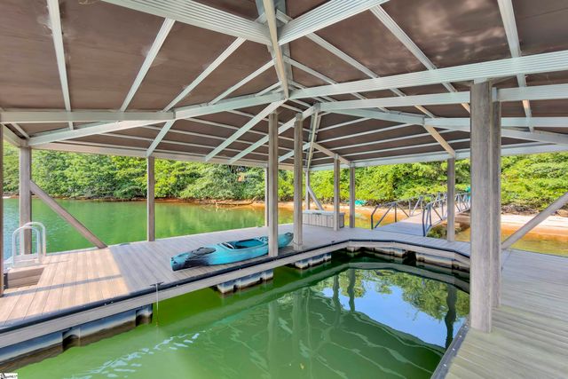 246 Long Ridge Road, Sunset, SC 29685