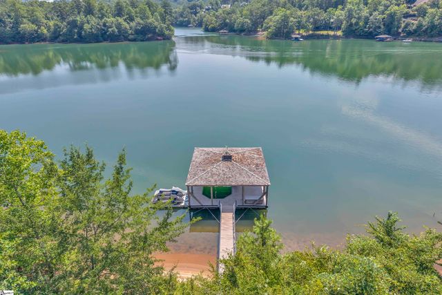 246 Long Ridge Road, Sunset, SC 29685