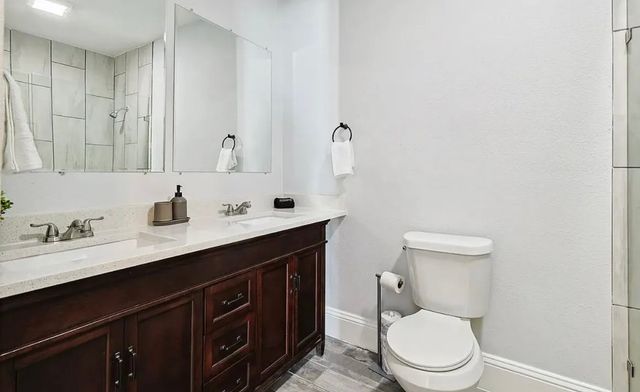 702 N Edgefield Avenue, Dallas, TX 75208